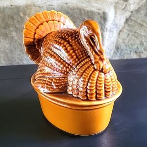 Crate and Barrel Turkey On Nest Ceramic Brown Thanksgiving decor Candy Nut Bowl